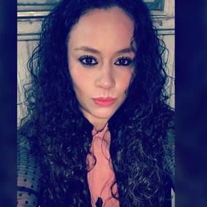 Meet your Posher, Vanessa